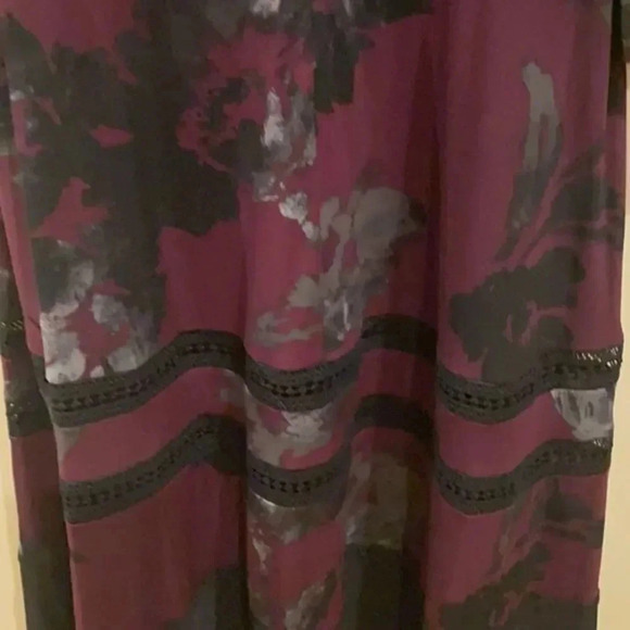 Taylor Floral Print V-Neck 3/4 Sleeve Jersey Midi Dress - Picture 11 of 16